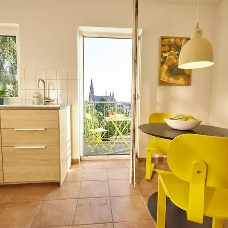 Schoene Aussicht Mit Balkon Шверін
